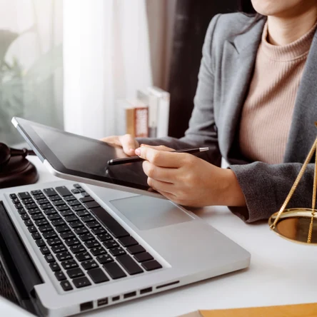 ⚖️ Юридическая помощь